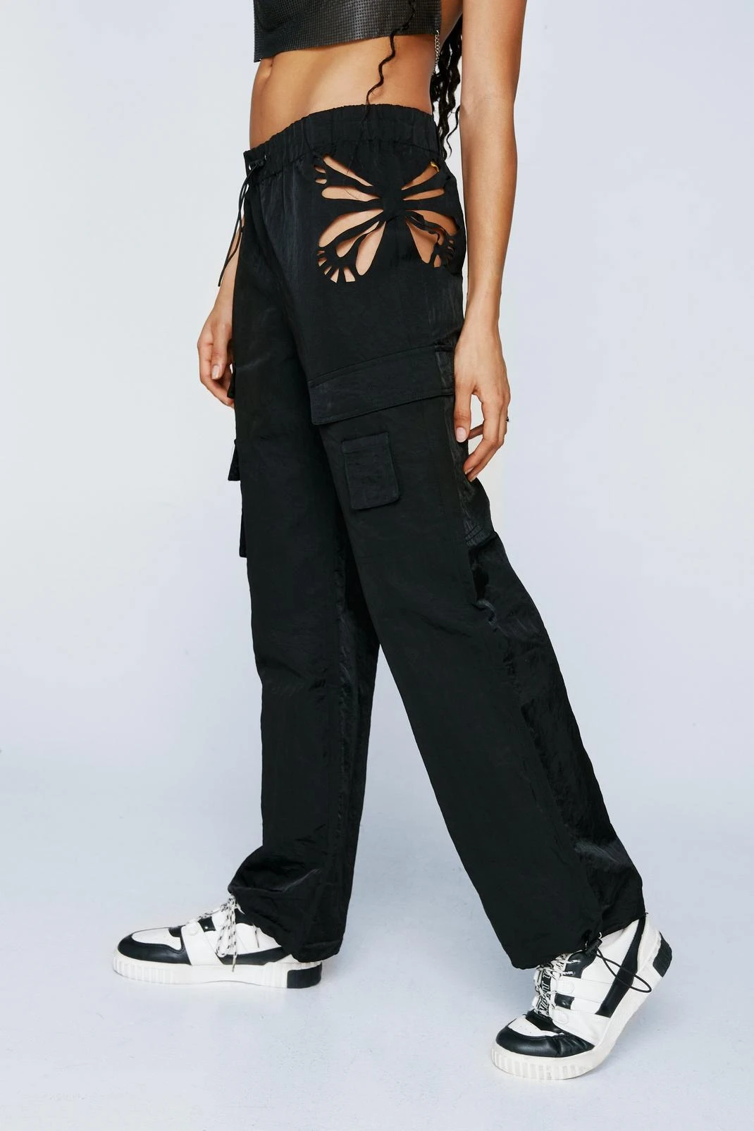 Butterfly Cutout Detail Cargo Pants - Image 7