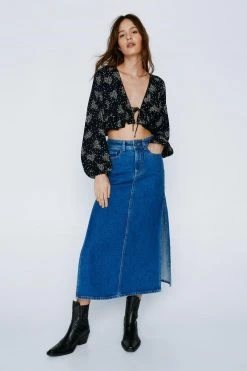 Heart Print Tie Front Top