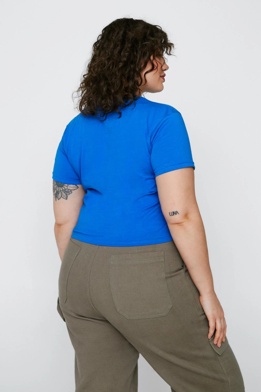 Plus Size Short Sleeve Cropped Top - Image 6