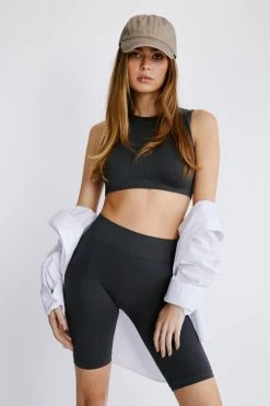 Petite Seamless Cropped Top And Biker Shorts 2 Piece Set