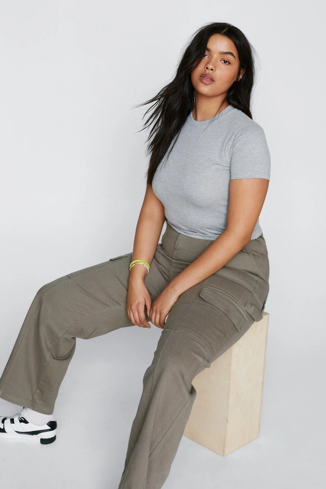 Plus Size Short Sleeve Cropped Top - Image 2